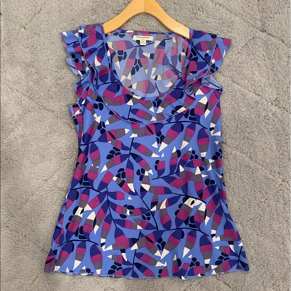 Banana Republic Patterned Blouse with Ruffle Sleeves and Neckline